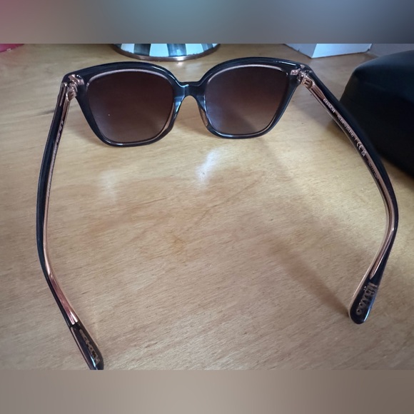 ✨ Coach HC8381U CL918 0HC8381U Sunglasses – Like New ✨ - Picture 6 of 12